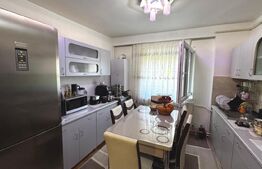 Apartament cu 2 camere, 58 mp utili, zona Cetate