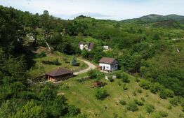  Casă de vacanță, 80 mp, refugiu în natură, 15 min de oraș, zona Ampoita 