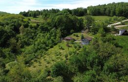  Casă de vacanță, 80 mp, refugiu în natură, 15 min de oraș, zona Ampoita 