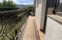 Apartament 3 camere, 60 mp, mobilat si utilat, boxa, loc de parcare, zona Cetate