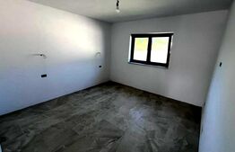 Casă cu 3 camere, 90 mp, pe un nivel,  454 mp teren, cartier Orizont