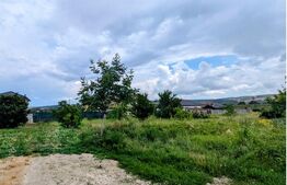 Teren intravilan, 432 mp, utilitati pe teren, zona Partos 