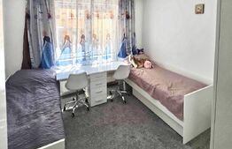 Apartament 2 camere,balcon,etaj 1,boxa,Cetate