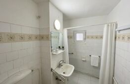 Apartament 3 camere decomandat, 76 mp, 2 băi, balcon, etaj 2 – Cugir 