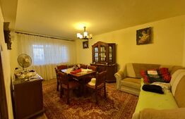 Apartament 3 camere decomandat, 76 mp, 2 băi, balcon, etaj 2 – Cugir 