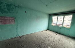 Bloc cu 2 etaje, aflat în zona centrală a orașului Cugir
