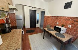 Apartament cu doua camere, 55 mp, semidecmandat, zona Cetate