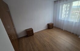 Apartament cu 3 camere, 65 mp, 2 băi și balcon, prima închiriere, zona Ampoi 3