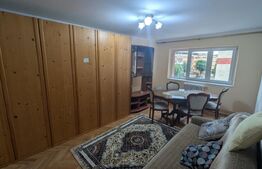 Apartament cu 2 camere, decomandat, 55 mp, 2 bai, zona Cetate
