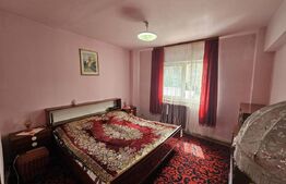 Apartament cu 4 camere, 77 mp, etaj 2, zona Dallas - Aiud