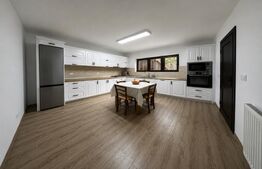 Cabană de vânzare, 340 mp, zona Prigoana