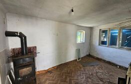 Casă cu anexe, 180 mp, teren intravilan 1.249 mp – Laz, Săsciori