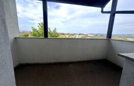 Apartament cu scara interioara 5 camere,4 bai,2 balcoane,zona Cetate