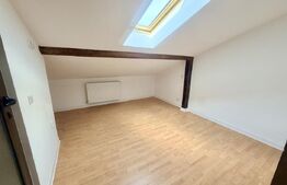 Apartament cu scara interioara 5 camere,4 bai,2 balcoane,zona Cetate