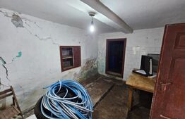 Proprietate cu 2 case, 120 mp, teren 1.855 mp, Vadul Moților