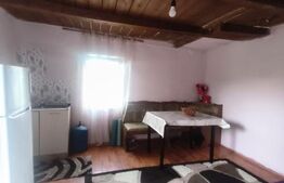 Casa de vanzare, 35 mp, 865 mp teren, zona Unirea 