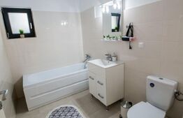 Apartament 3 camere, 70 mp, parcare, zona Centrală