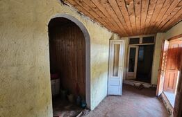 Casă de vânzare, cu teren de 2.901 mp, Unirea