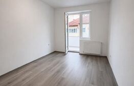 Apartament 3 camere,2 balcoane,pod,pivnita,parcare,etaj 2,zona Joagar