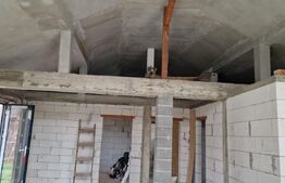 Casă la roșu, 135 mp, teren 2.712 mp, zona Oarda de Jos