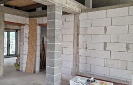 Casă la roșu, 135 mp, teren 2.712 mp, zona Oarda de Jos