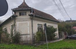 Casa de vanzare, 150 mp, zona Centru - Ocna Mures