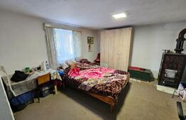 Casă de vânzare, 260 mp, zona Vest