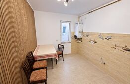 Apartament decomandat 3 camere, 64 mp, balcon, zona Centru
