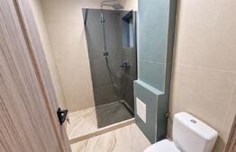Apartament decomandat 3 camere, 64 mp, balcon, zona Centru