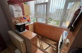 Apartament spatios, 4 camere, 93 mp, pod, Zona Ampoi 