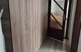 Apartament 4 camere, decomandate, 2 bai, 76 mp, etaj 1, zona Cinema Dacia