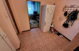 Apartament 3 camere, semidecomandat, zona Bulevard