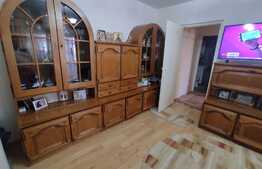 Apartament 2 camere, semidecomandat, mobilat, in Cetate