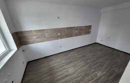 Casă insiruită, 4 camere, zona Lidl 1 Cetate - Alba Iulia