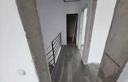 Casă insiruită, 4 camere, zona Lidl 1 Cetate - Alba Iulia