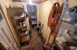 Casa de 160 mp, teren 1672 mp, zona Paclisa