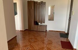 Apartament 3 camere, 66 mp, decomandat, zona Ampoi 1