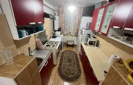 Apartament 4 camere, 78 mp, 2 bai, zona Cetate 