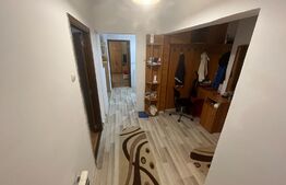 Apartament 4 camere, 78 mp, 2 bai, zona Cetate 