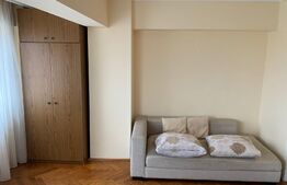 Apartament de 3 camere, 76 mp, zona Centru