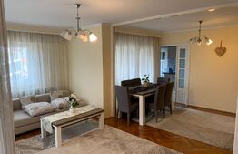 Apartament de 3 camere, 76 mp, zona Centru