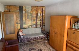 Apartament de 3 camere, 72 mp, balcon, zona Cetate