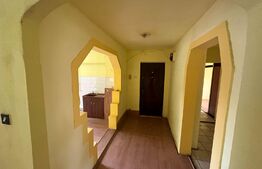 Apartament de 4  camere, 100 mp, decomandat, zona Stadion