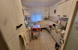 Apartament 4 camere, 77 mp, zona Cetate Liceul Sportiv