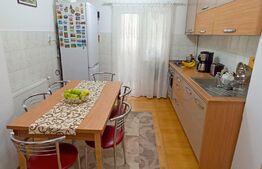 Apartament 3 camere, 73 mp, etaj intermediar, Ampoi 3
