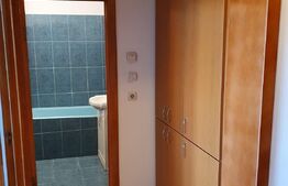 Apartament 3 camere, decomandat, etaj 2, cetate