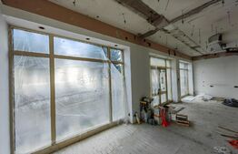 Spatiu comercial, 305 mp, Ultracentral zona Mercur Mall 