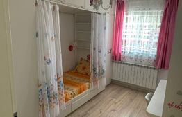 Apartament cu 3 camere 85 mp - Zona Cetate