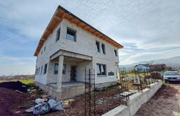 Casa tip duplex 4 camere, zona poligon Micesti