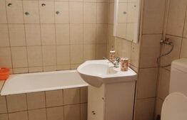 Apartament 3 camere, 2 balcoane, 63 mp, etaj intermediar, Cetate